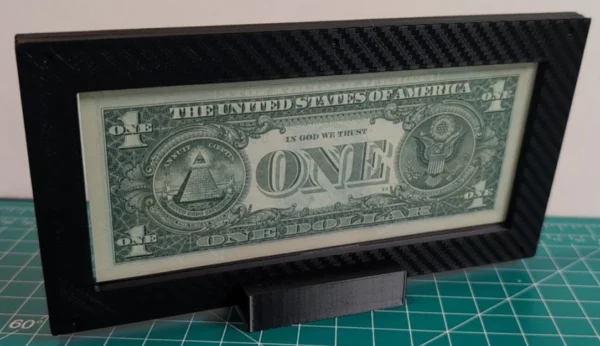 Budget 4-Mil Currency Display Frame with Stand – Rear Note Display | Serial Shield 3D™ Rear view showing the back of a sample one-dollar note in the currency frame